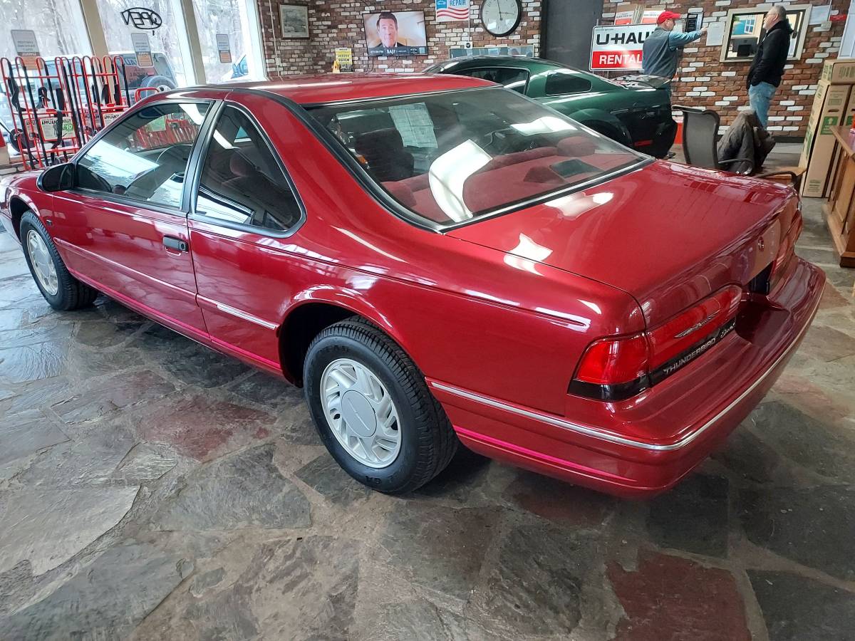 Ford-Thunderbird-sport-1992-red-1