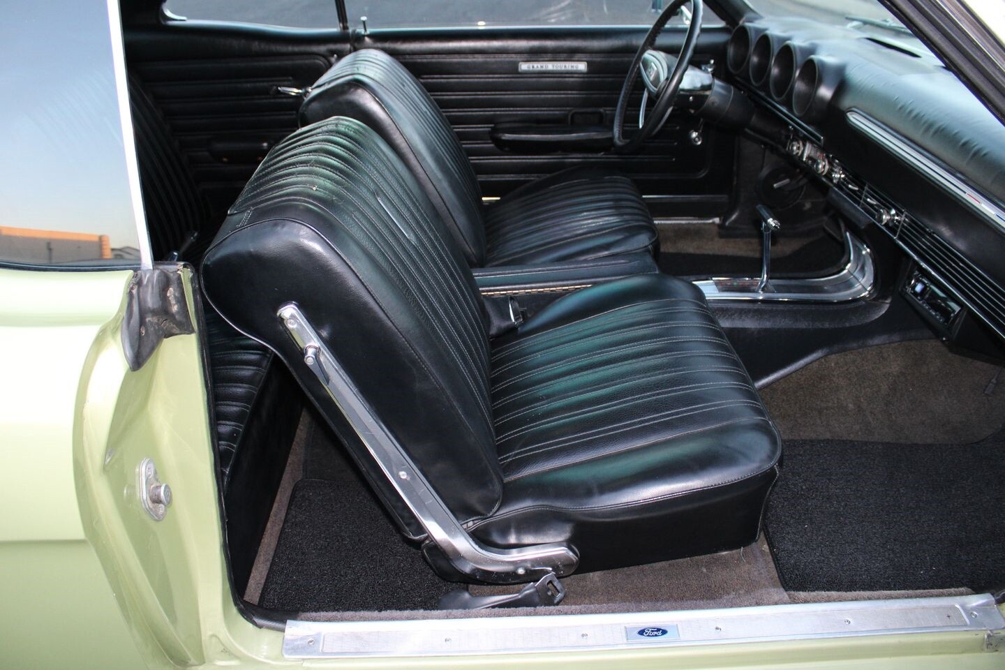 Ford-Torino-1968-Coupe-19