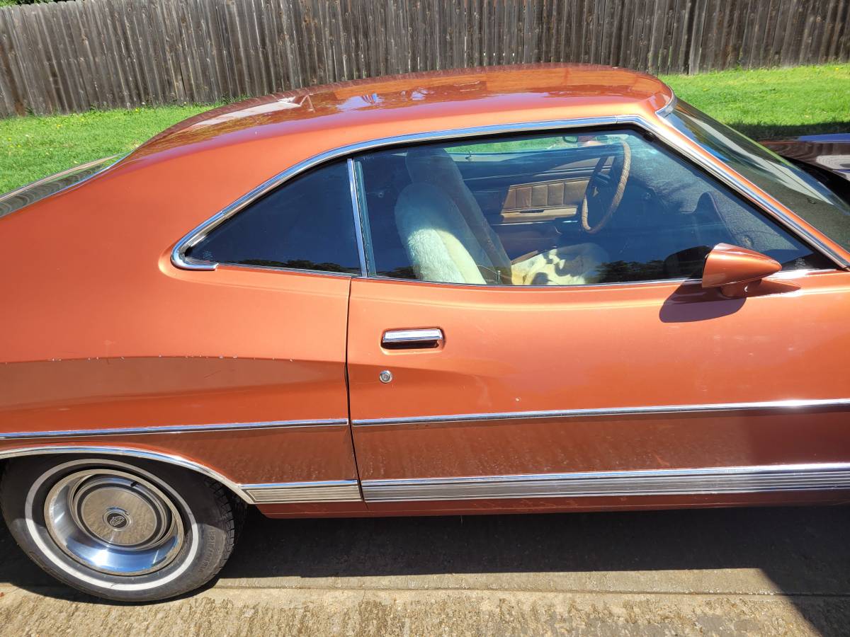 Ford-Torino-1973-brown-3