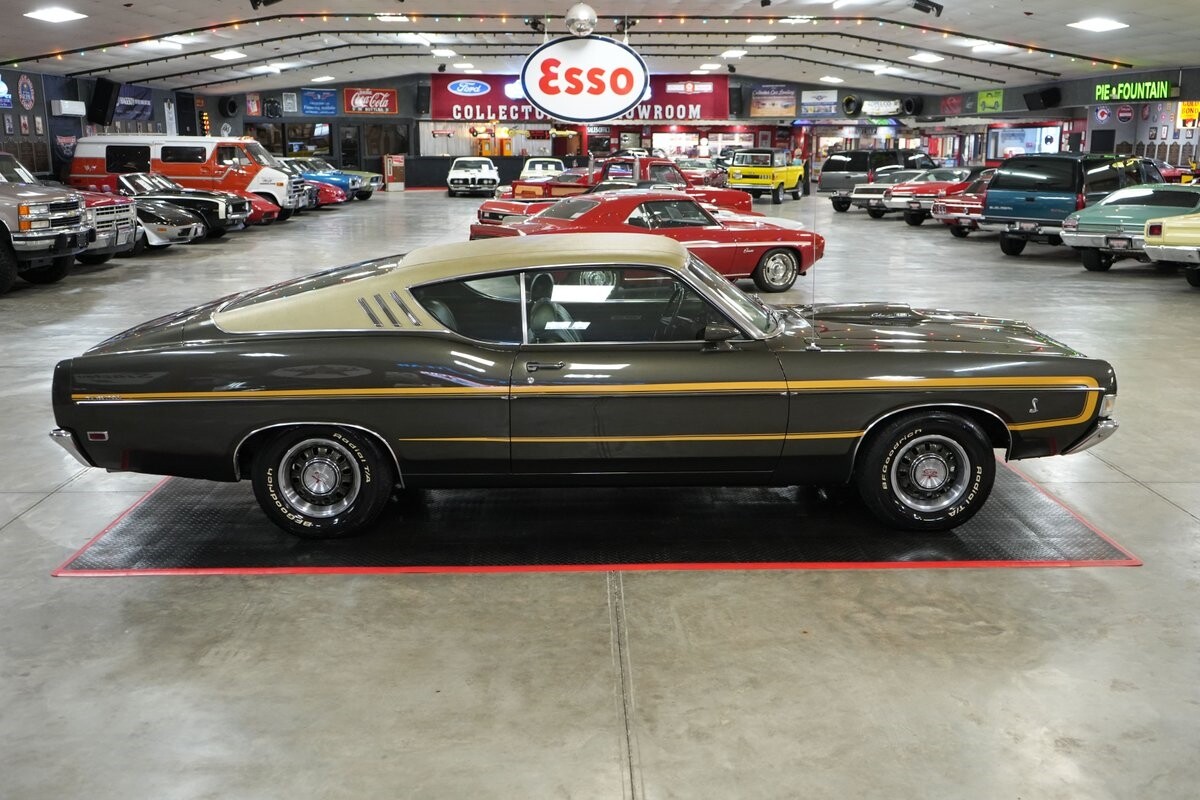 Ford-Torino-GT-Cobra-Jet-Fastback-1969-Fastback-15