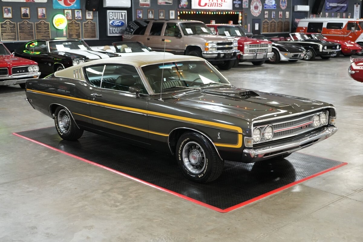 Ford-Torino-GT-Cobra-Jet-Fastback-1969-Fastback-16