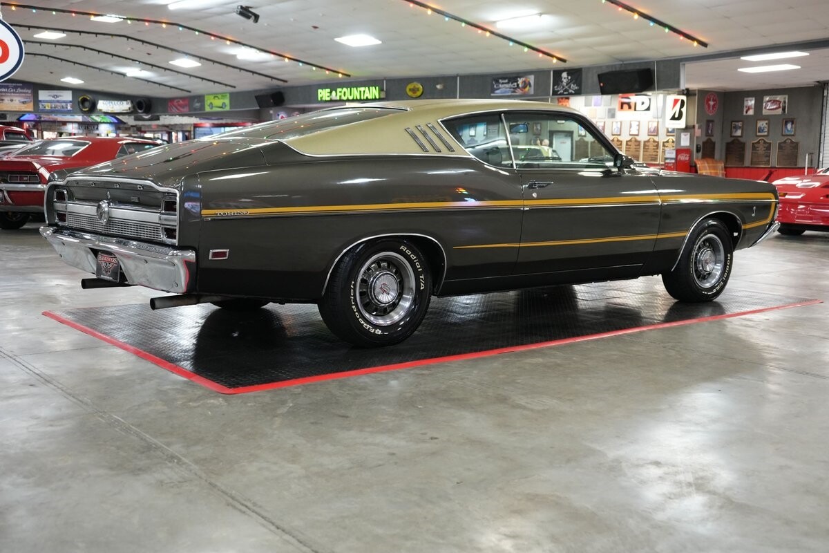 Ford-Torino-GT-Cobra-Jet-Fastback-1969-Fastback-22