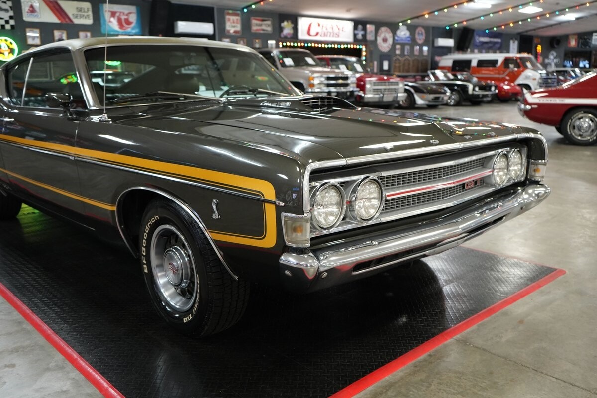 Ford-Torino-GT-Cobra-Jet-Fastback-1969-Fastback-29