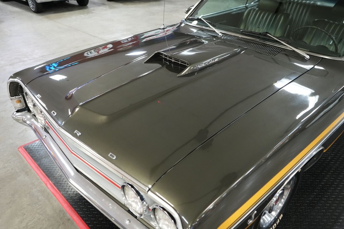 Ford-Torino-GT-Cobra-Jet-Fastback-1969-Fastback-31