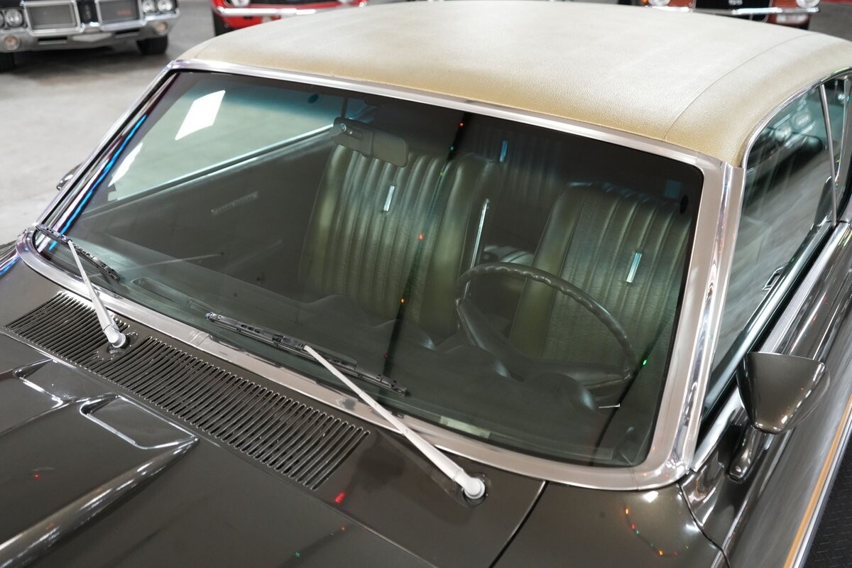 Ford-Torino-GT-Cobra-Jet-Fastback-1969-Fastback-32