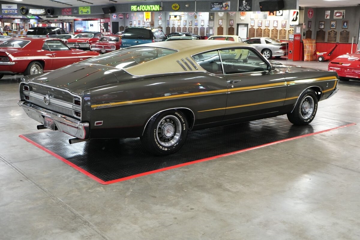 Ford-Torino-GT-Cobra-Jet-Fastback-1969-Fastback-5