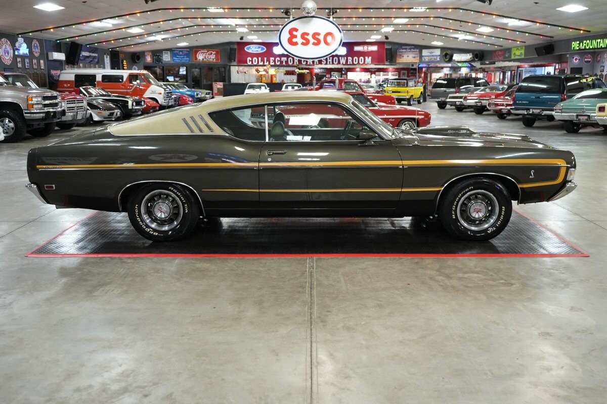 Ford-Torino-GT-Cobra-Jet-Fastback-1969-Fastback-6