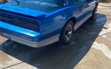 Ford-Trans-Am-1985-Coupe-2