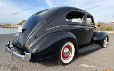 Ford-Tudor-Standard-1940-16