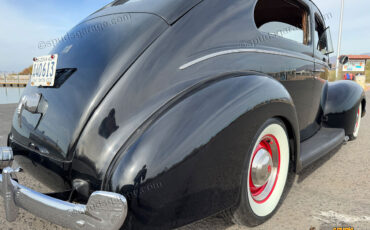 Ford-Tudor-Standard-1940-17