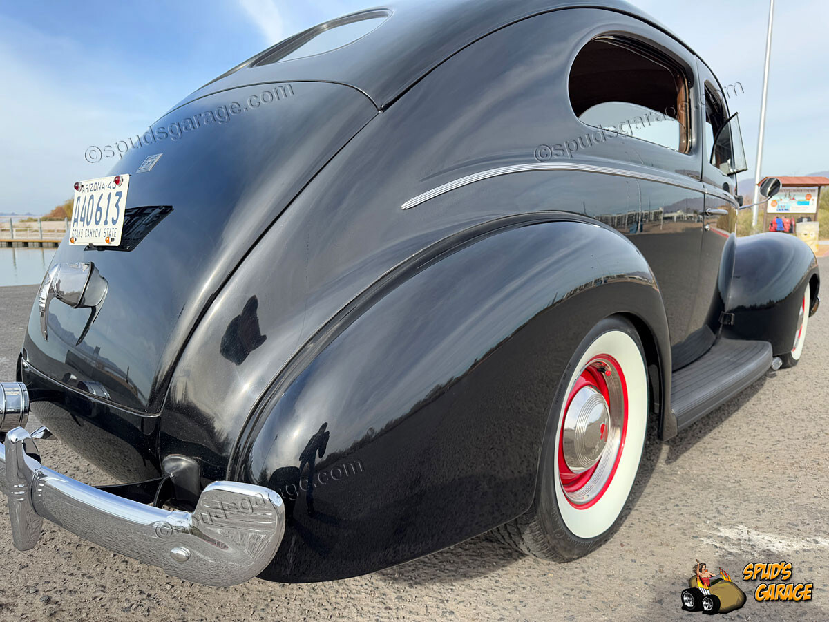 Ford-Tudor-Standard-1940-17