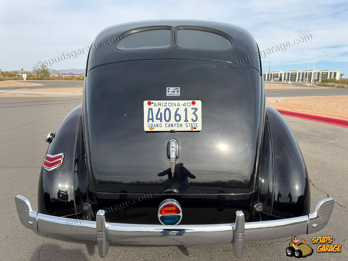 Ford-Tudor-Standard-1940-18