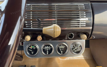Ford-Tudor-Standard-1940-33