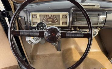 Ford-Tudor-Standard-1940-35