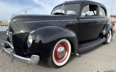 Ford-Tudor-Standard-1940