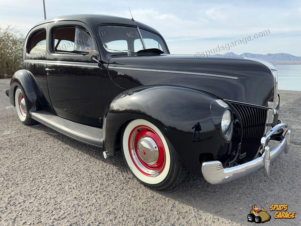 Ford-Tudor-Standard-1940-4