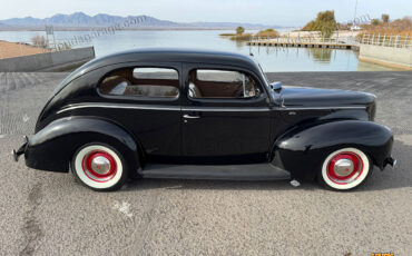 Ford-Tudor-Standard-1940-5