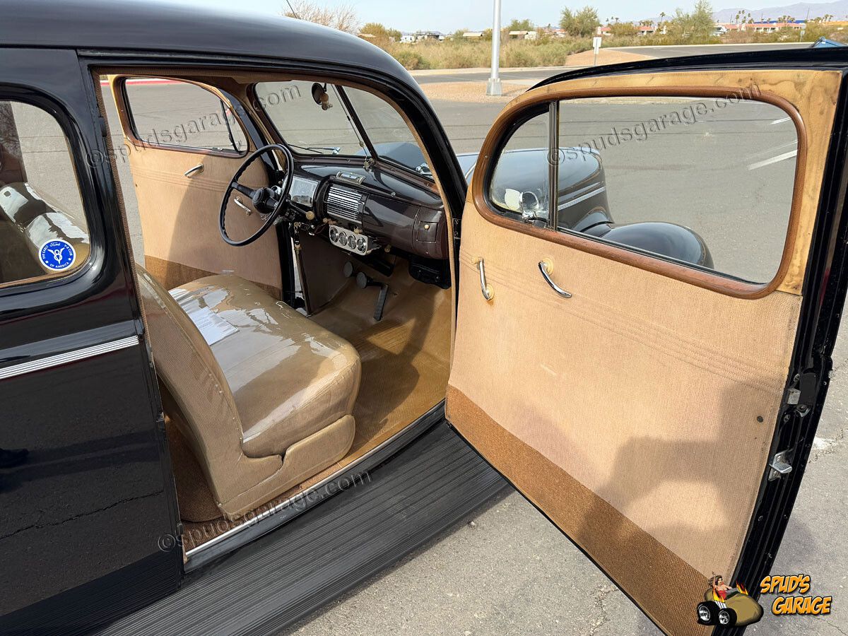 Ford-Tudor-Standard-1940-6