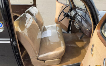 Ford-Tudor-Standard-1940-7