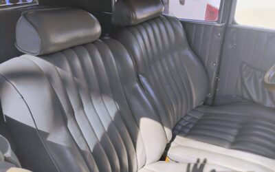 Ford Tudor sedan  1931 silver