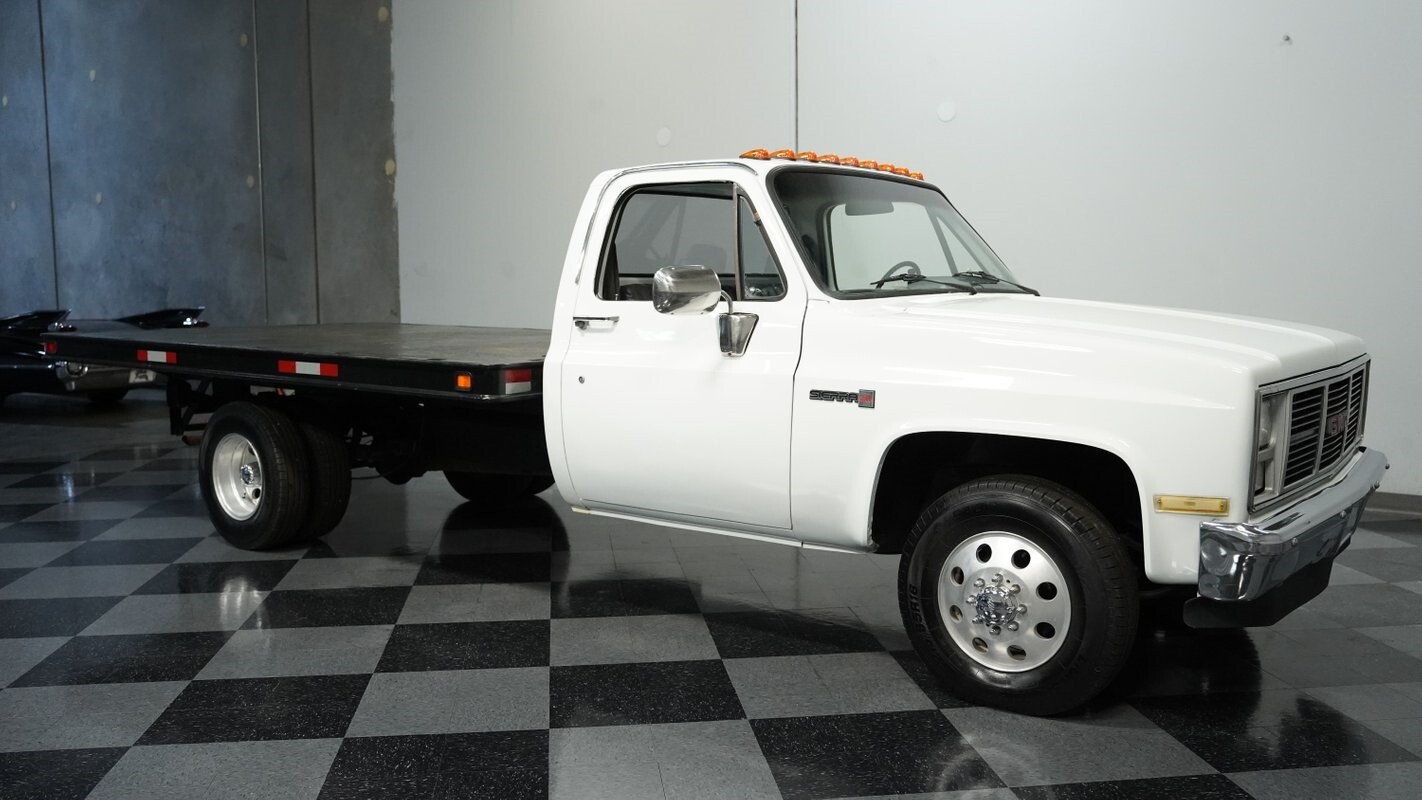 GMC-3500-1985-Pickup-Truck-12