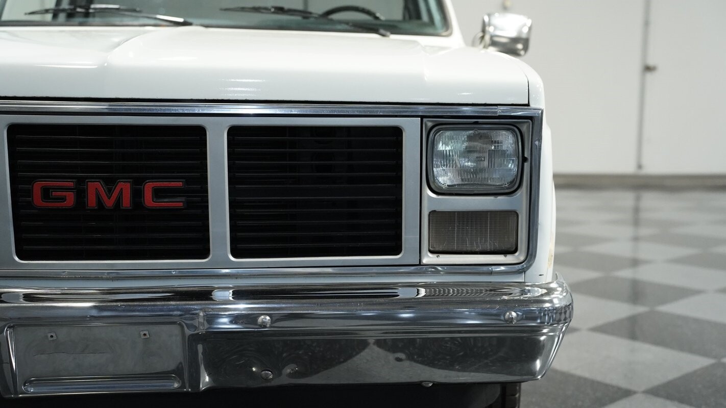 GMC-3500-1985-Pickup-Truck-17