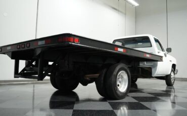 GMC-3500-1985-Pickup-Truck-23