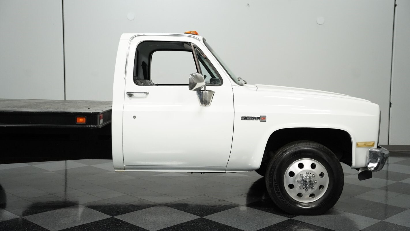 GMC-3500-1985-Pickup-Truck-26