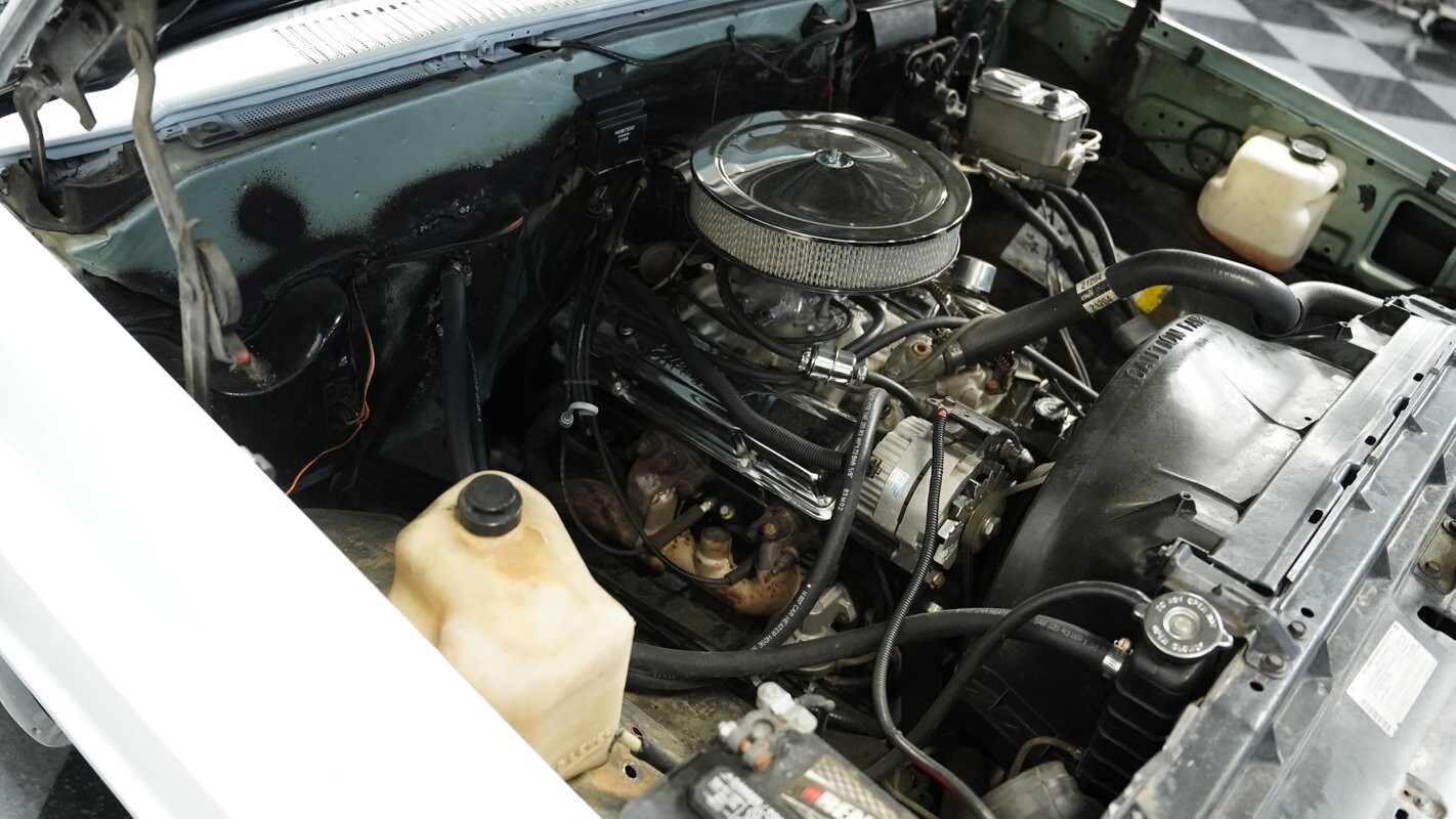 GMC-3500-1985-Pickup-Truck-28