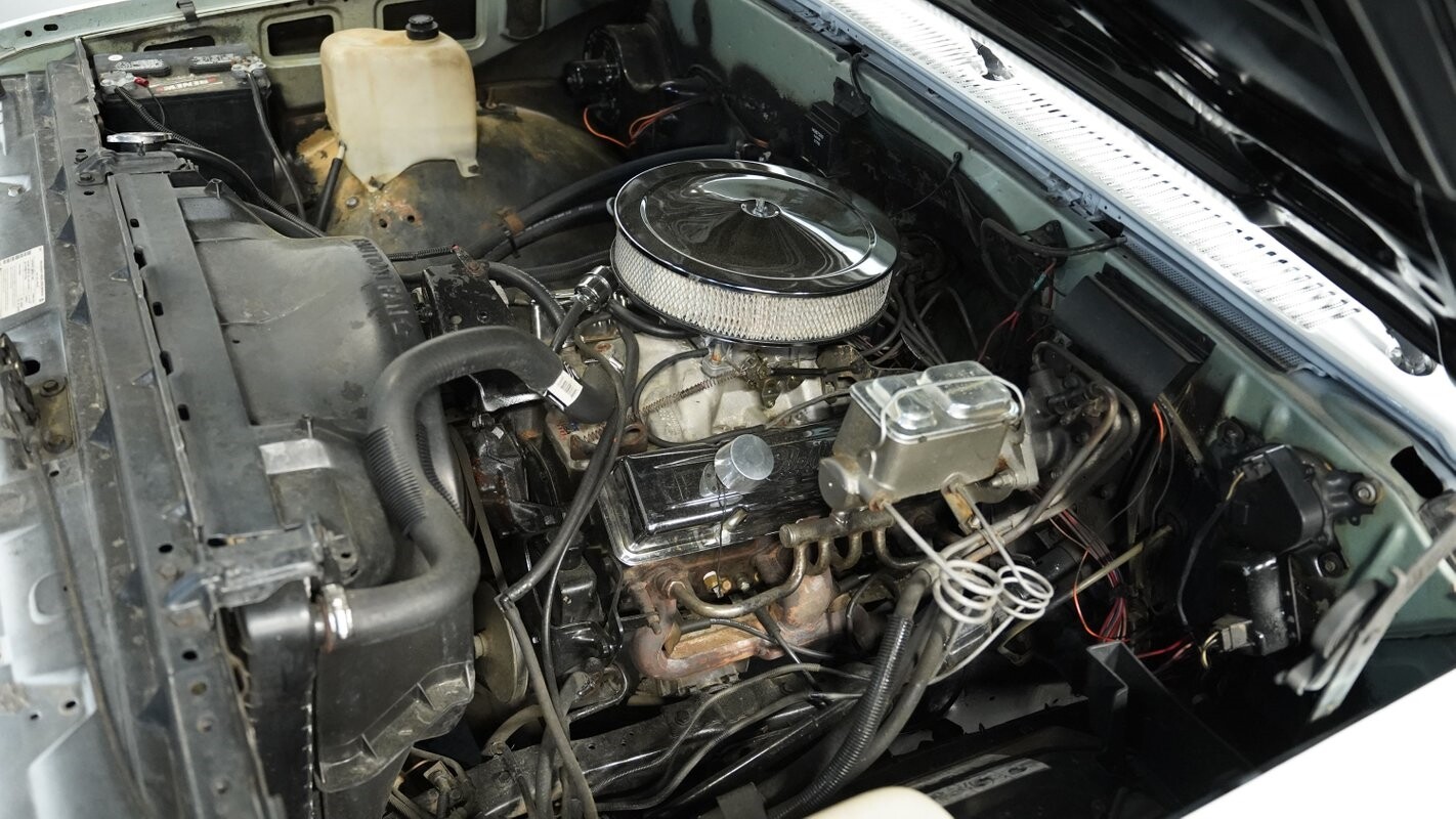 GMC-3500-1985-Pickup-Truck-29
