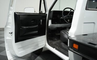GMC-3500-1985-Pickup-Truck-30
