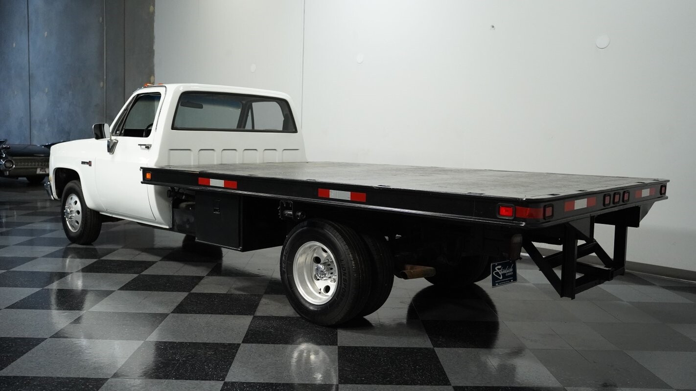 GMC-3500-1985-Pickup-Truck-6
