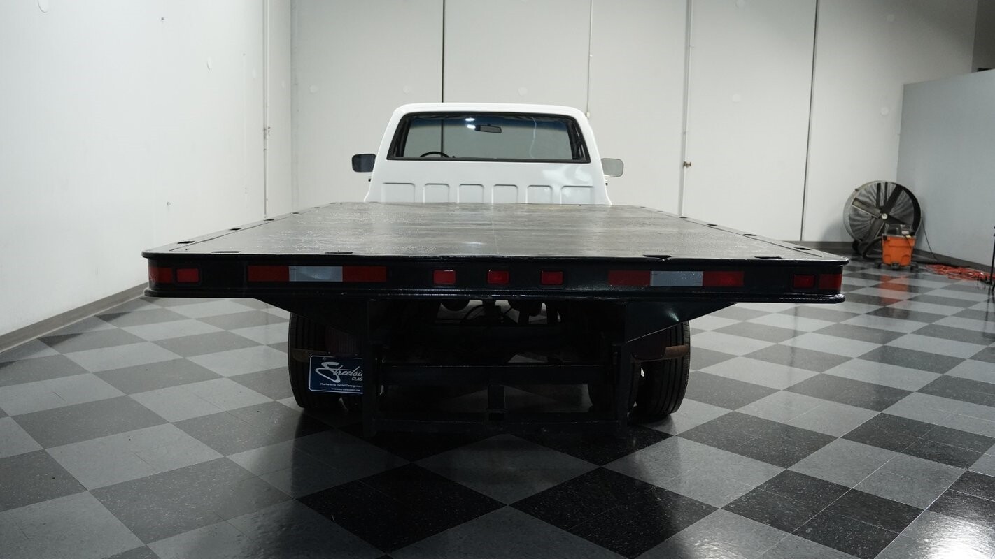 GMC-3500-1985-Pickup-Truck-8