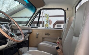 GMC-6000-1987-Commercial-Vehicle-11
