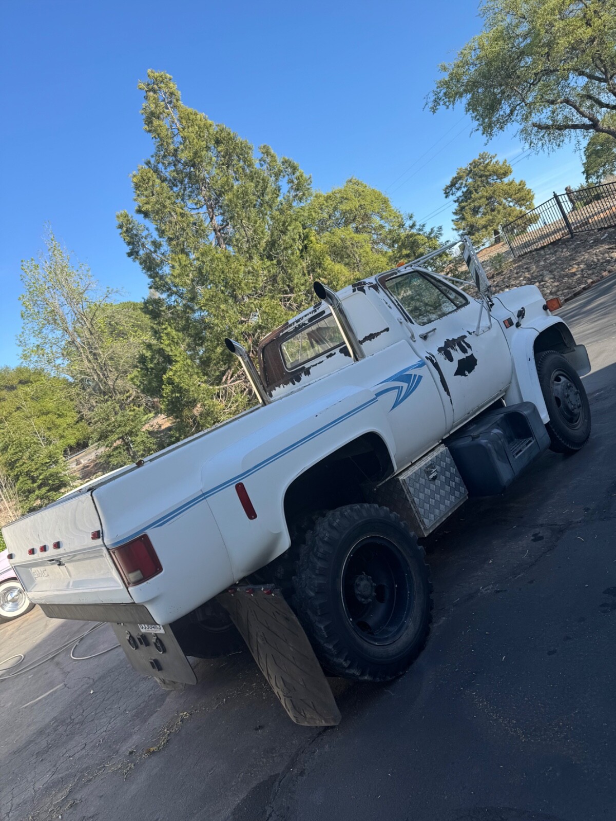 GMC-6000-1987-Commercial-Vehicle-23