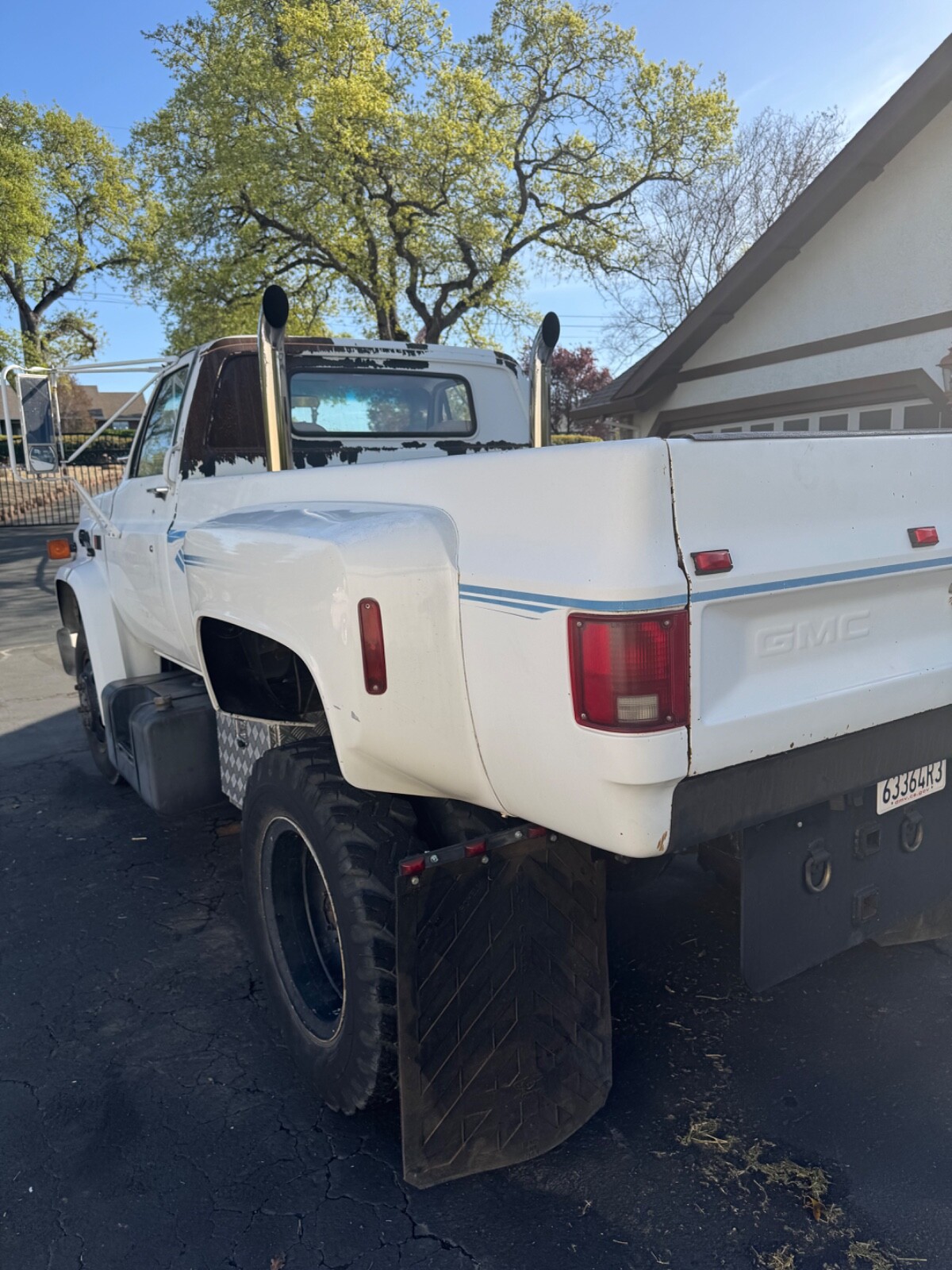 GMC-6000-1987-Commercial-Vehicle-3