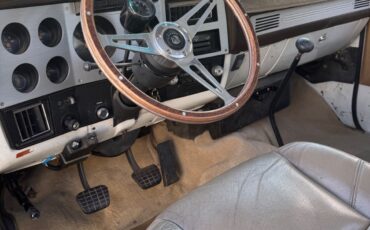 GMC-6000-1987-Commercial-Vehicle-9