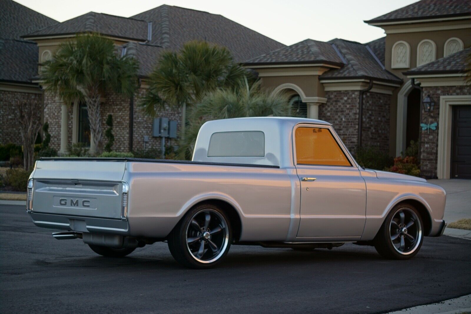 GMC-C-10-1967-Regular-Cab-Pickup-1