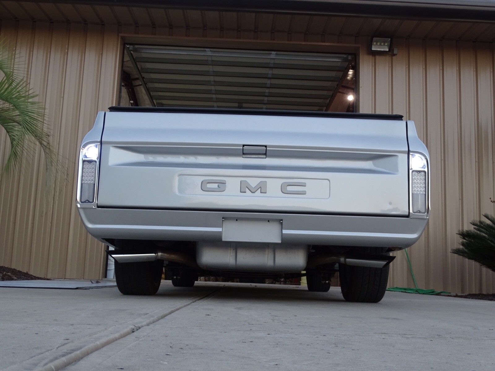 GMC-C-10-1967-Regular-Cab-Pickup-12