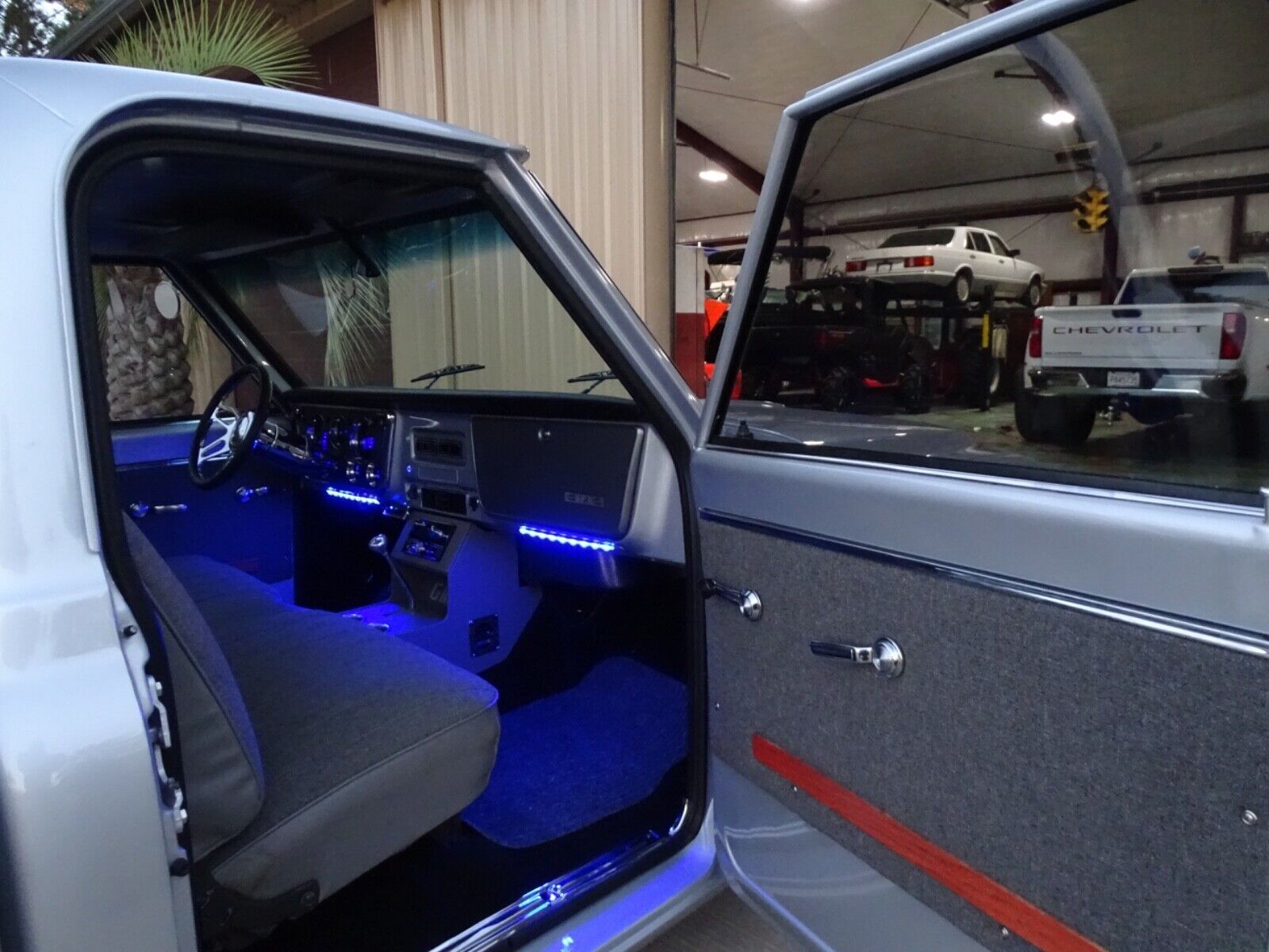 GMC-C-10-1967-Regular-Cab-Pickup-29