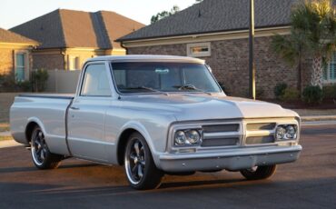 GMC-C-10-1967-Regular-Cab-Pickup