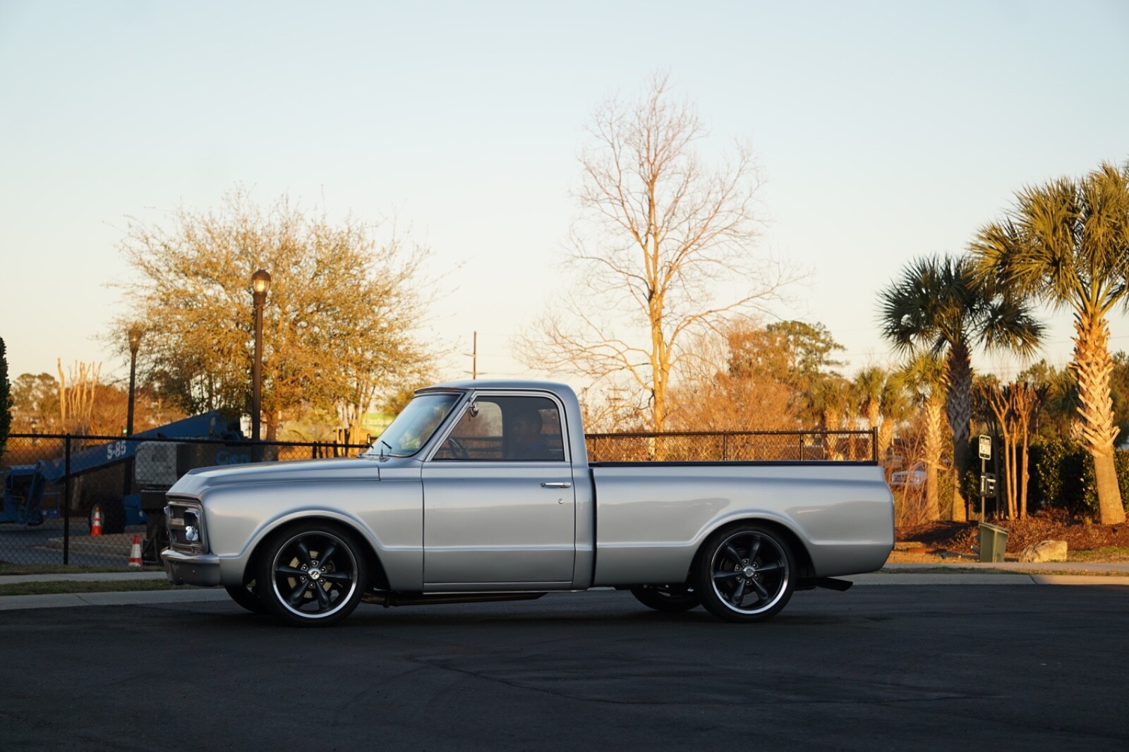 GMC-C-10-1967-Regular-Cab-Pickup-5