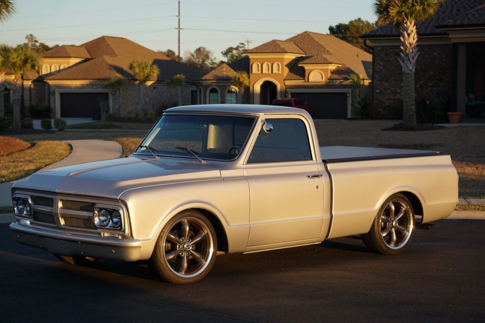 GMC-C-10-1967-Regular-Cab-Pickup-8