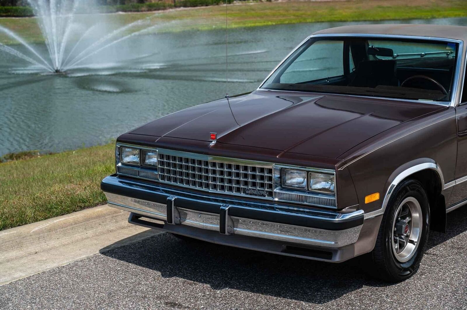 GMC-Caballero-1984-2-Door-26