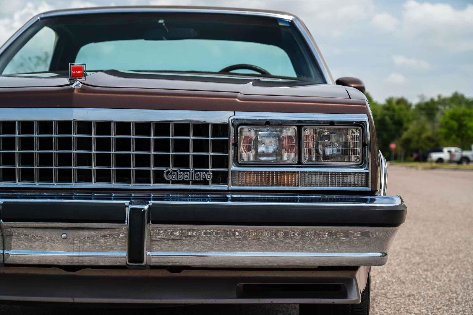 GMC-Caballero-1984-2-Door-31