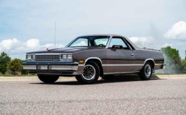 GMC-Caballero-1984-2-Door-32