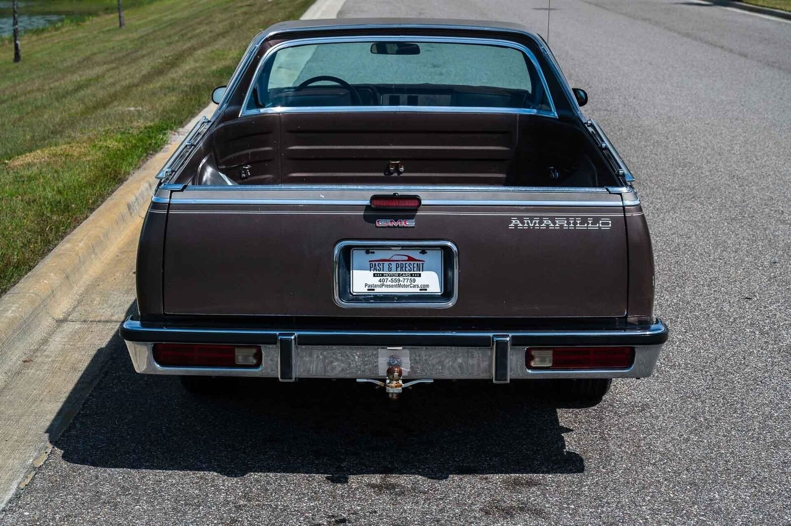 GMC-Caballero-1984-2-Door-4