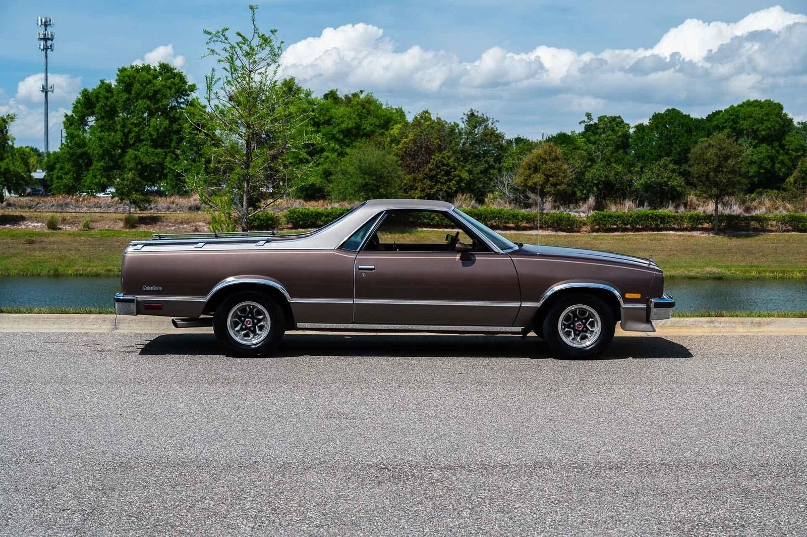 GMC-Caballero-1984-2-Door-6