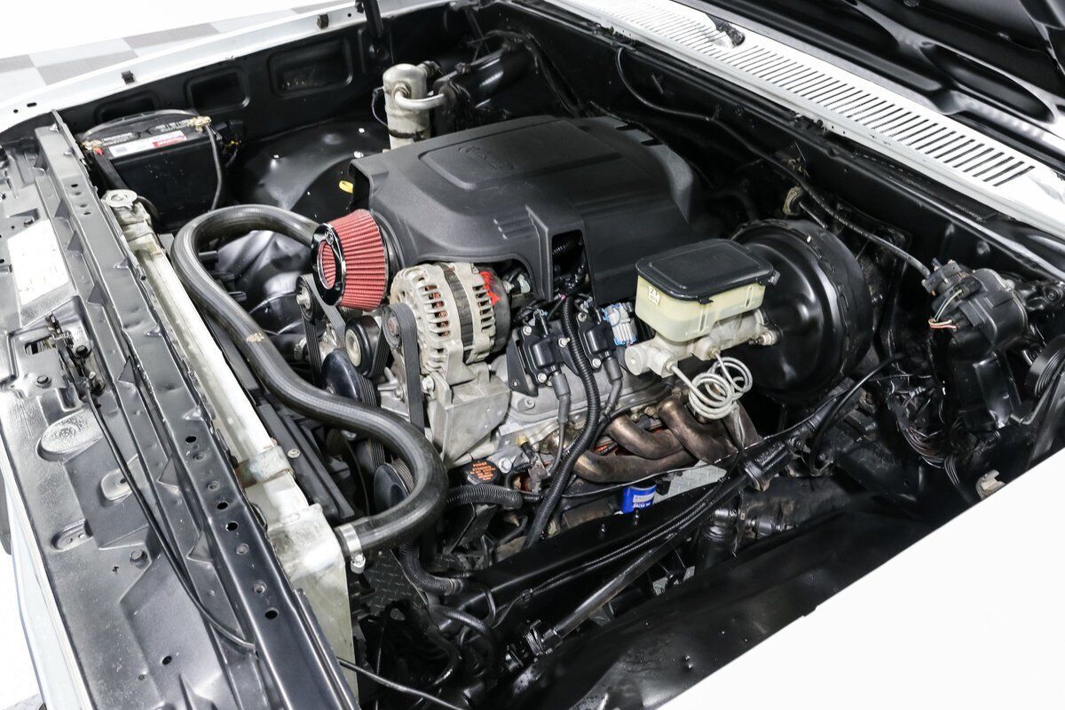 GMC-Jimmy-1984-SUV-11
