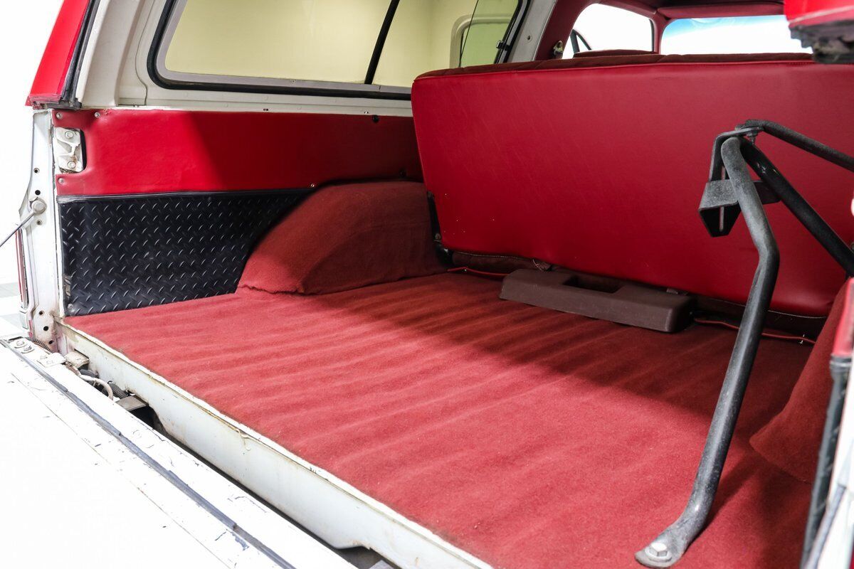 GMC-Jimmy-1984-SUV-23
